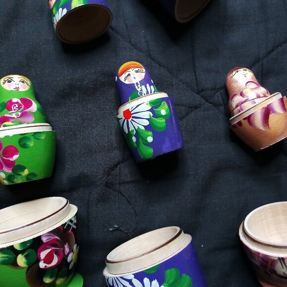 Vintage Hand Painted Russian Dolls Set (3) - Picture 5 of 7
